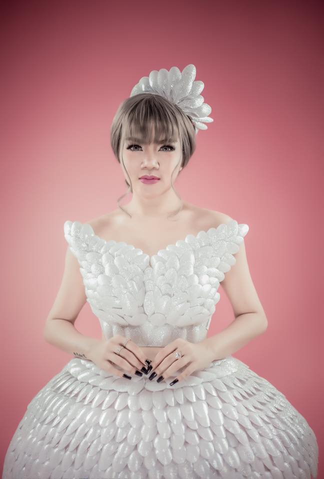 សួស វីហ្សា