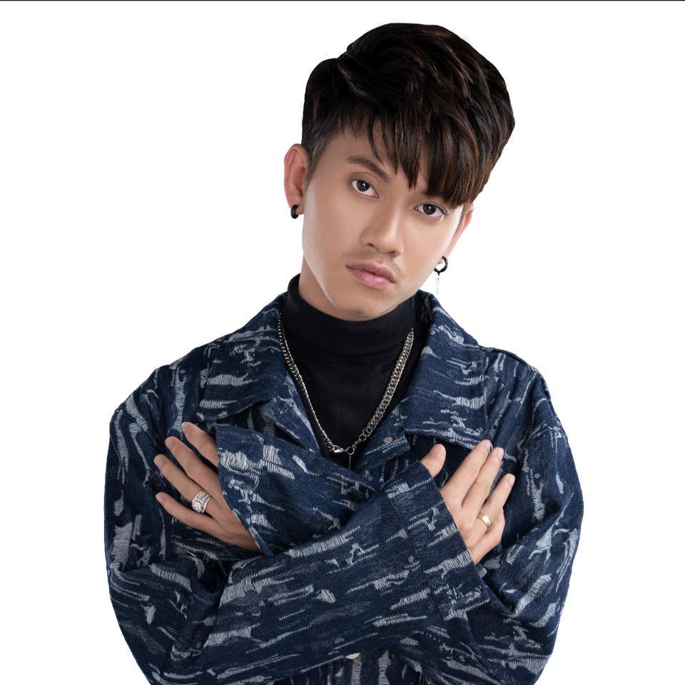 នាង ដាវីន